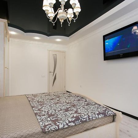 De Luxe Apartments Centr Illinskaya Sumy Exterior foto