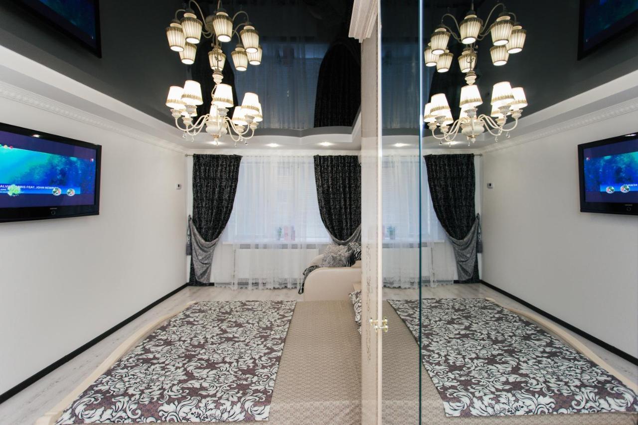De Luxe Apartments Centr Illinskaya Sumy Exterior foto